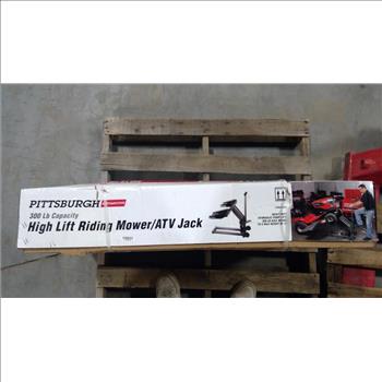 Pallet With ATV Jack