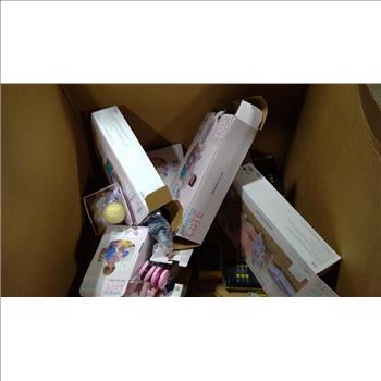Pallet With Baby Dolls And More, 10+ Pieces