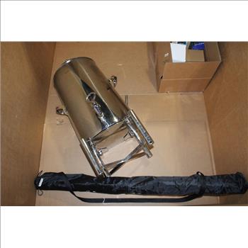 Pallet With Decorations & More, 8+ Pieces