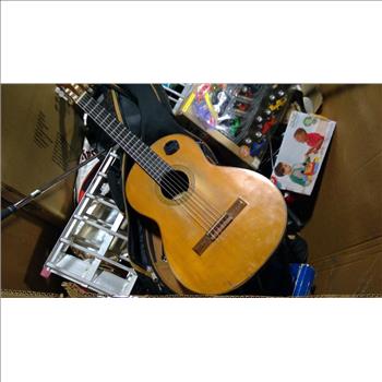 Pallet With Golf Clubs And More, 10+ Pieces