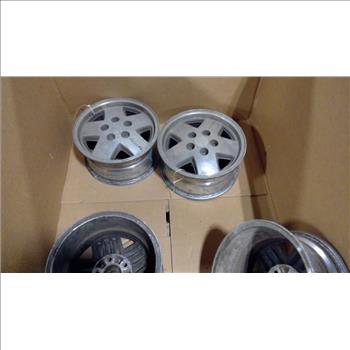 Pallet With Jeep Wheels, 4 Pieces