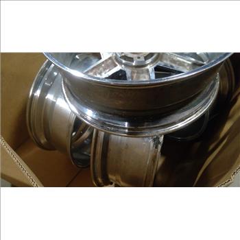 Pallet With Sik Chrome IROC Rims, 4 Pieces