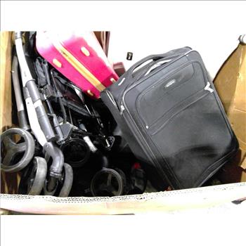 Pallet With Stroller And More, 5+ Pieces