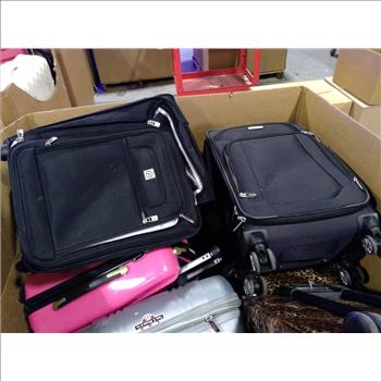 Pallet With Suitcases And More, 5+ Pieces