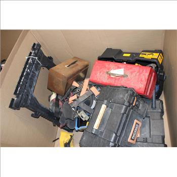 Pallet With Worklight & More Tools, 15+ Pieces