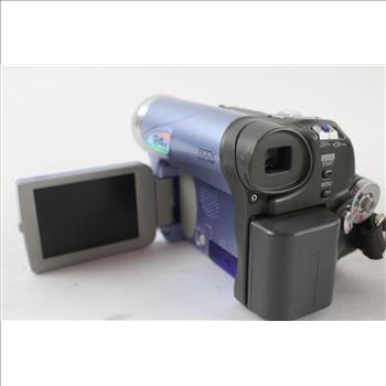 Panasonic PV-GS19 Video Camera