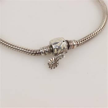 Pandora Moments Daisy Flower Clasp Snake Chain Silver Bracelet