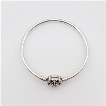 Pandora Sterling Silver Moments Sparkling Snowflake Clasp Bangle