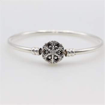 Pandora Sterling Silver Moments Sparkling Snowflake Clasp Bangle