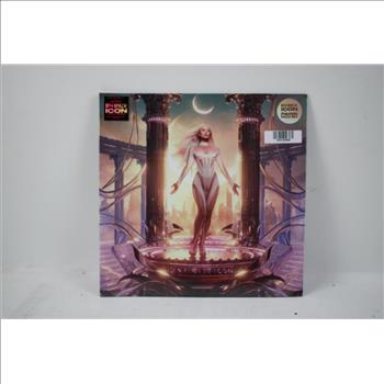Paris Hilton Infinite Icon Record