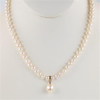 Pearl 10kt Gold Diamond Necklace