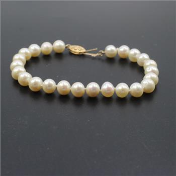 Pearl Bracelet 14kt Gold Clasp