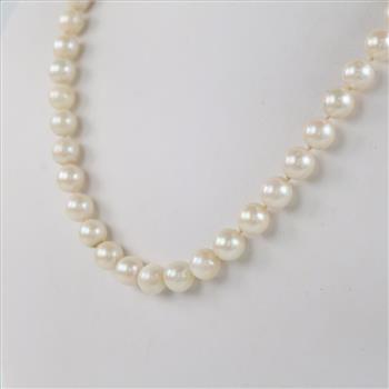 Pearl Necklace 10kt Gold Clasp