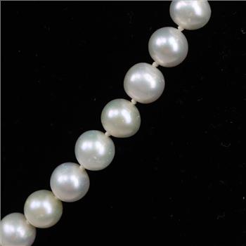 Pearl Necklace 14kt Gold Clasp