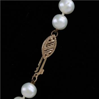 Pearl Necklace 14kt Gold Clasp