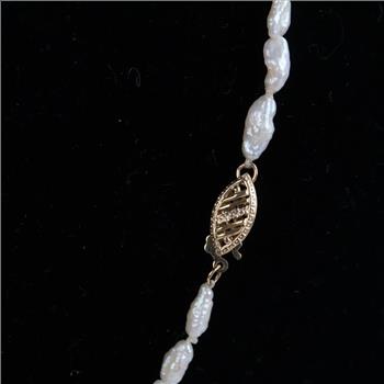 Pearl Necklace 14kt Gold Clasp