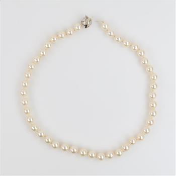 Pearl Necklace With 14kt White Gold Clasp