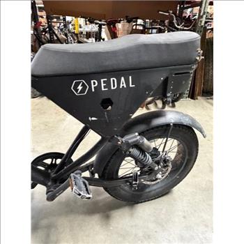 Pedal Electric Core Moped Style E-Bike