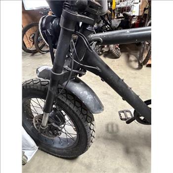 Pedal Electric Core Moped Style E-Bike
