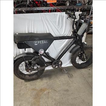 Pedal Electric Core Moped Style E-Bike