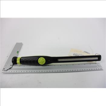 Performance Tool Flashlight