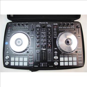 Pioneer DDJ-SR2 2-channel Serato DJ Controller