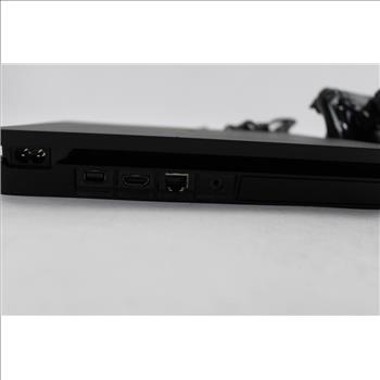 Play Station 4, 2 Controllers