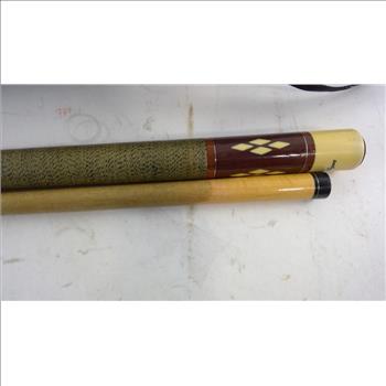 Players 2 Piece Pool Cue With Case