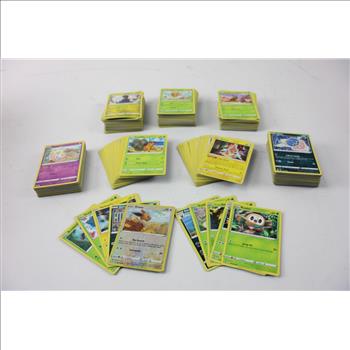Pokemon Trading Card Lot, 100+ Pieces