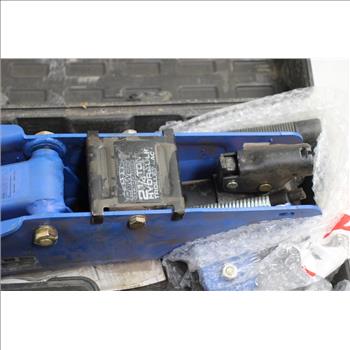Power Torque 2 1/4 Ton Hydraulic Trolley Jack