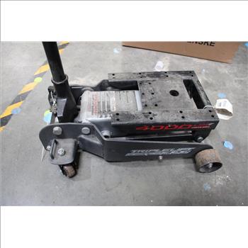 Powerbuilt 4000 Lbs Triple Lift Floor Jack