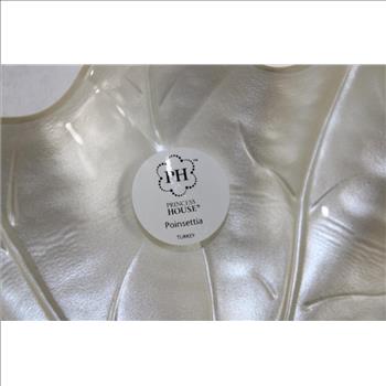 Princess House Red Pavillon 3 Piece Serving Bowl Set And Princess House Holiday White Poinsettia Dessert Plates (6)