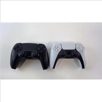PS5 Controllers, 2 Pieces