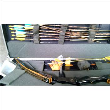 PSE Graphite Elite Compund Bow With Green Case & Arrows