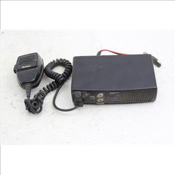Radio Shack Motorola Sm50 Radio Receiver And Radio Microphone