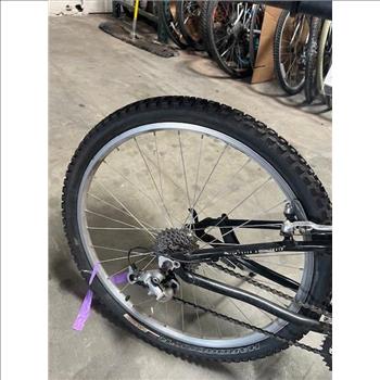 Raleigh 26 Inch M 7000i Mountain Bike