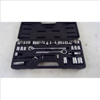 Ratchet And Socket Set