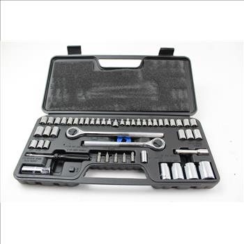 Ratchet And Socket Tool Set; 10+ Pieces