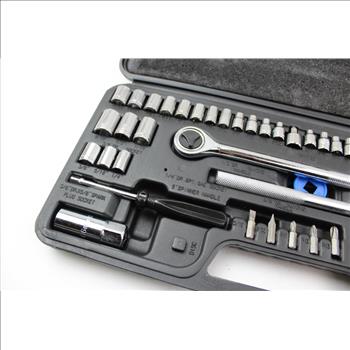 Ratchet And Socket Tool Set; 10+ Pieces