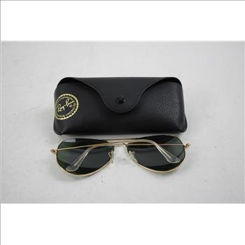 Ray-Ban Aviator Sunglasses