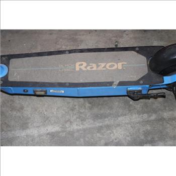 Razor Black Label E100 Electric Scooter