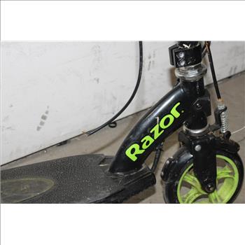 Razor Power Core E90 Electric Scooter Black