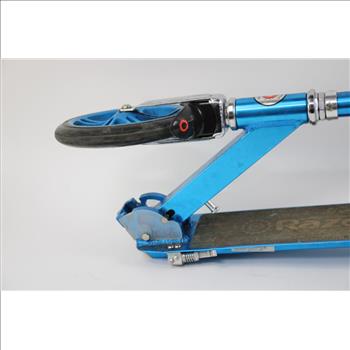 Razor Scooter, Baseball Bats And A Righ Handed Iron Club, 4+ Pieces