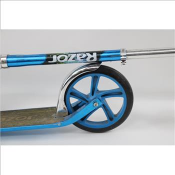 Razor Scooter, Baseball Bats And A Righ Handed Iron Club, 4+ Pieces