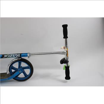 Razor Scooter, Baseball Bats And A Righ Handed Iron Club, 4+ Pieces