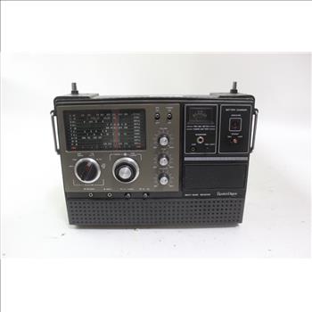 Reader's Digest Model RDA-127 Radio