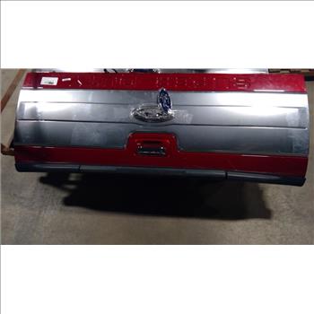 Red Tailgate For Ford SuperDuty Platinum Edition