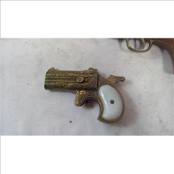 Replica Revolvers With Detailed Designs, 2 Pieces