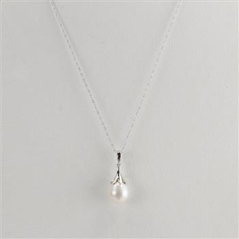 R.H.Macy And Company 14k White Gold Pearl Necklace