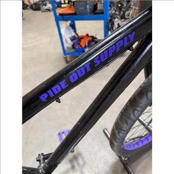 Ride Out Supply 27.5 Inch City Bike